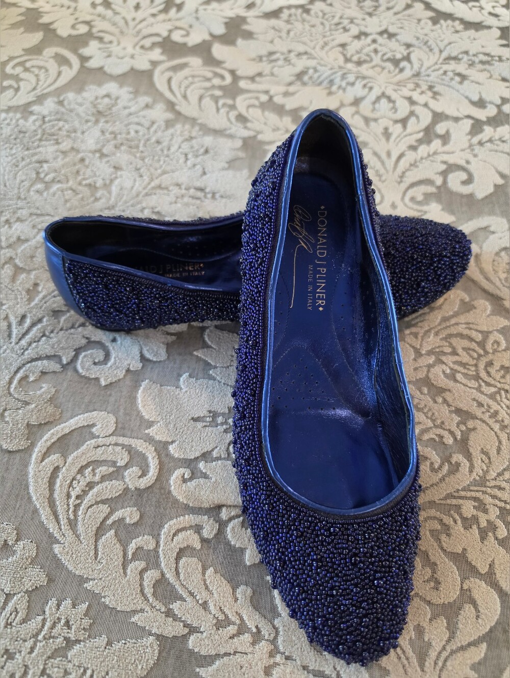 Donald J Pliner Signature Blue Beaded Ballet Flats Made Italy 6.5 M